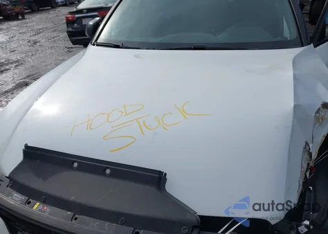 2019 Volvo Xc40 T5 Momentum/T5 R-Design from USA, damaged, VIN YV4162XZ3K2005877